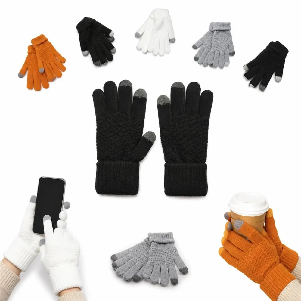 Touchscreen Thermal Gloves with Conductive Fingertips 2